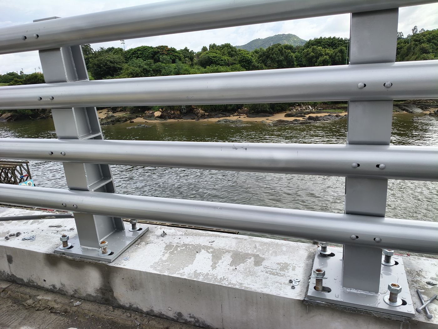 Galvanised Steel Railing & Supports — XGreen Solar