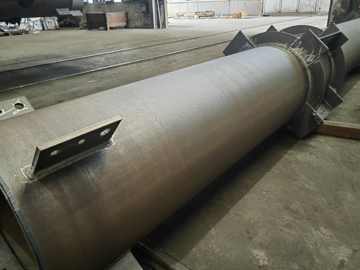 Weld detail with stiffener plate